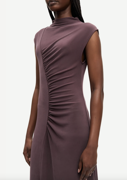 The Saandressa Dress in Fudge