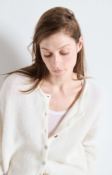 The Vitow Cardigan in White